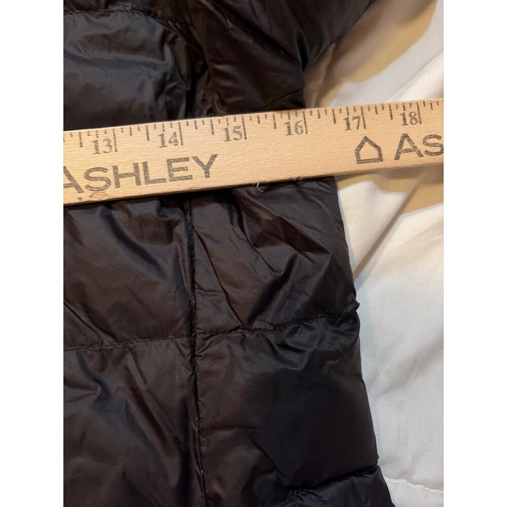 Quince Women’s Black Lightweight Down Puffer Jacket Size Small Packable - Picture 11 of 11